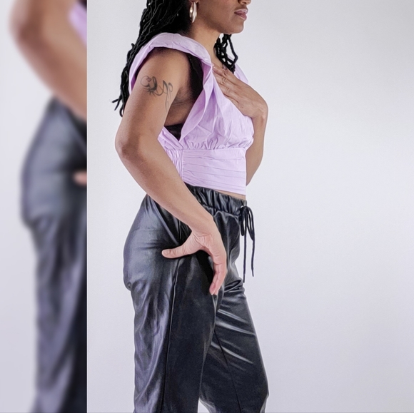 Padded Shoulder Top - Picture 3 of 3